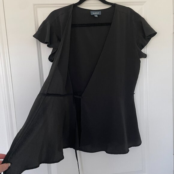 ModCloth Flutter & Flatter Wrap Top – Black Floral, Women’s Size M - Picture 6 of 8